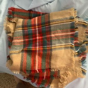 Tan and red blanket scarf